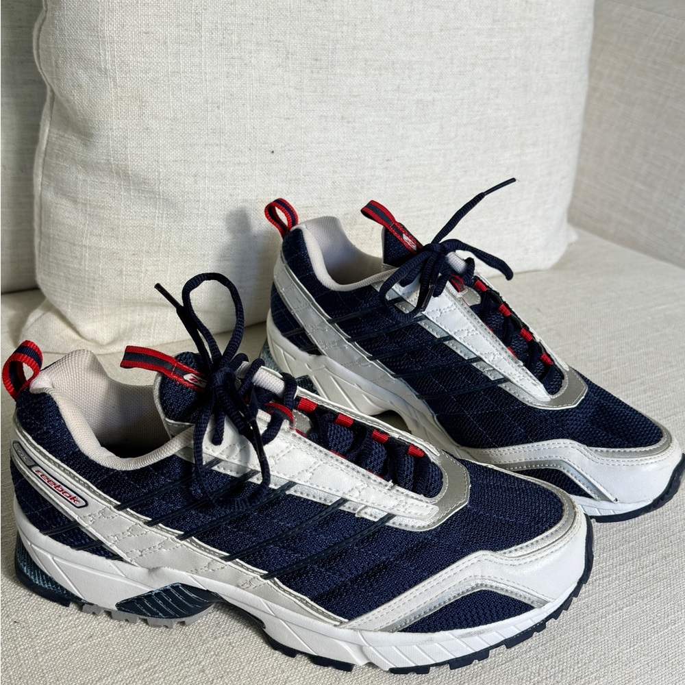 Vintage Reebok Cross Trainers Runner Shoe White Blue Men's Size 9.5 - Picture 8 of 10